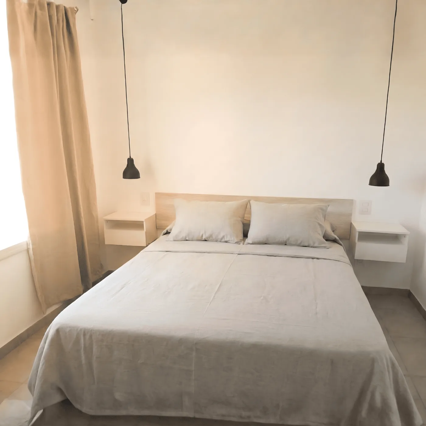Dormitorio principal del alquiler temporario en Tanti
